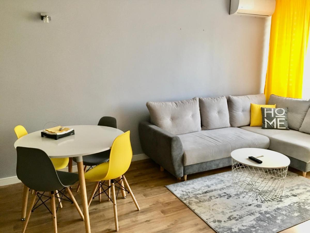 Plac Bankowy Apartment Varşovia Exterior foto