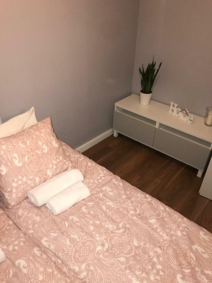 Plac Bankowy Apartment Varşovia Exterior foto